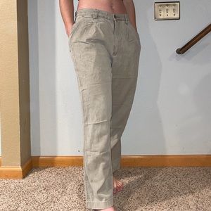 Tommy Bahama size 34 Relax Fit